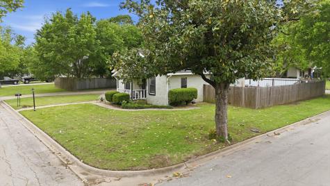 511 N Wood Street Cleburne TX 76033