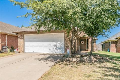 713 Stribling Circle Azle TX 76020