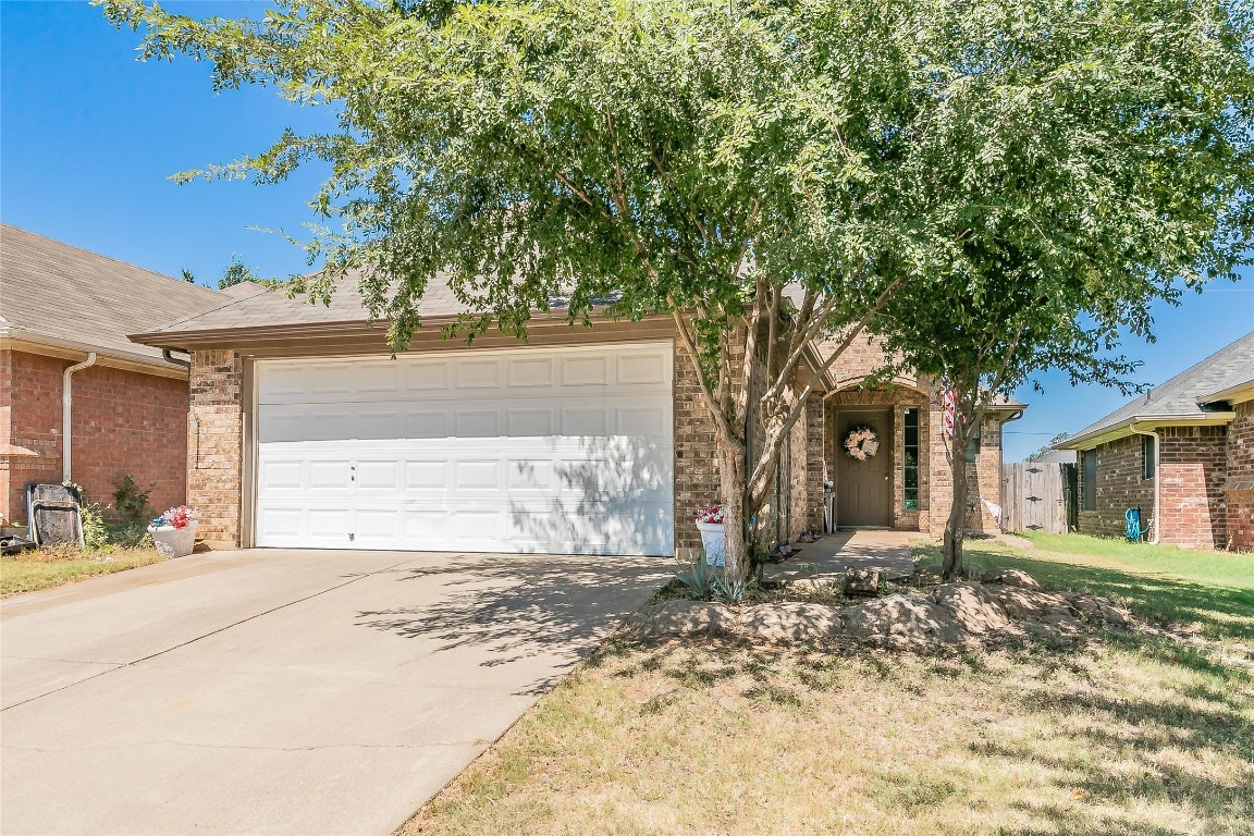 713 Stribling Circle Azle TX 76020
