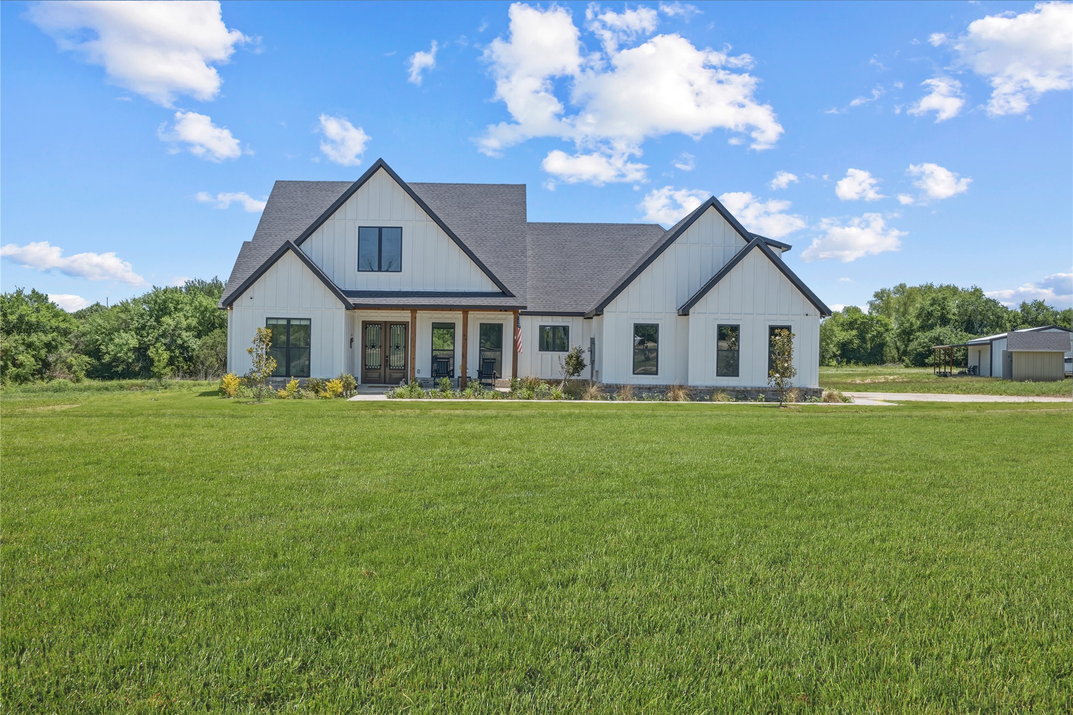 1100 Maverick Court Rio Vista TX 76093