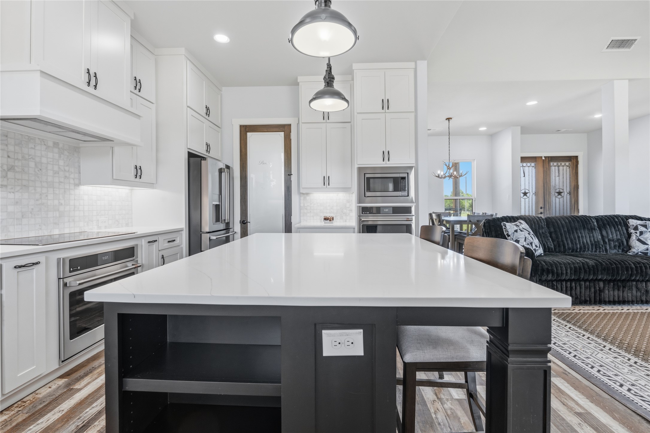 1100 Maverick Court Rio Vista TX 76093