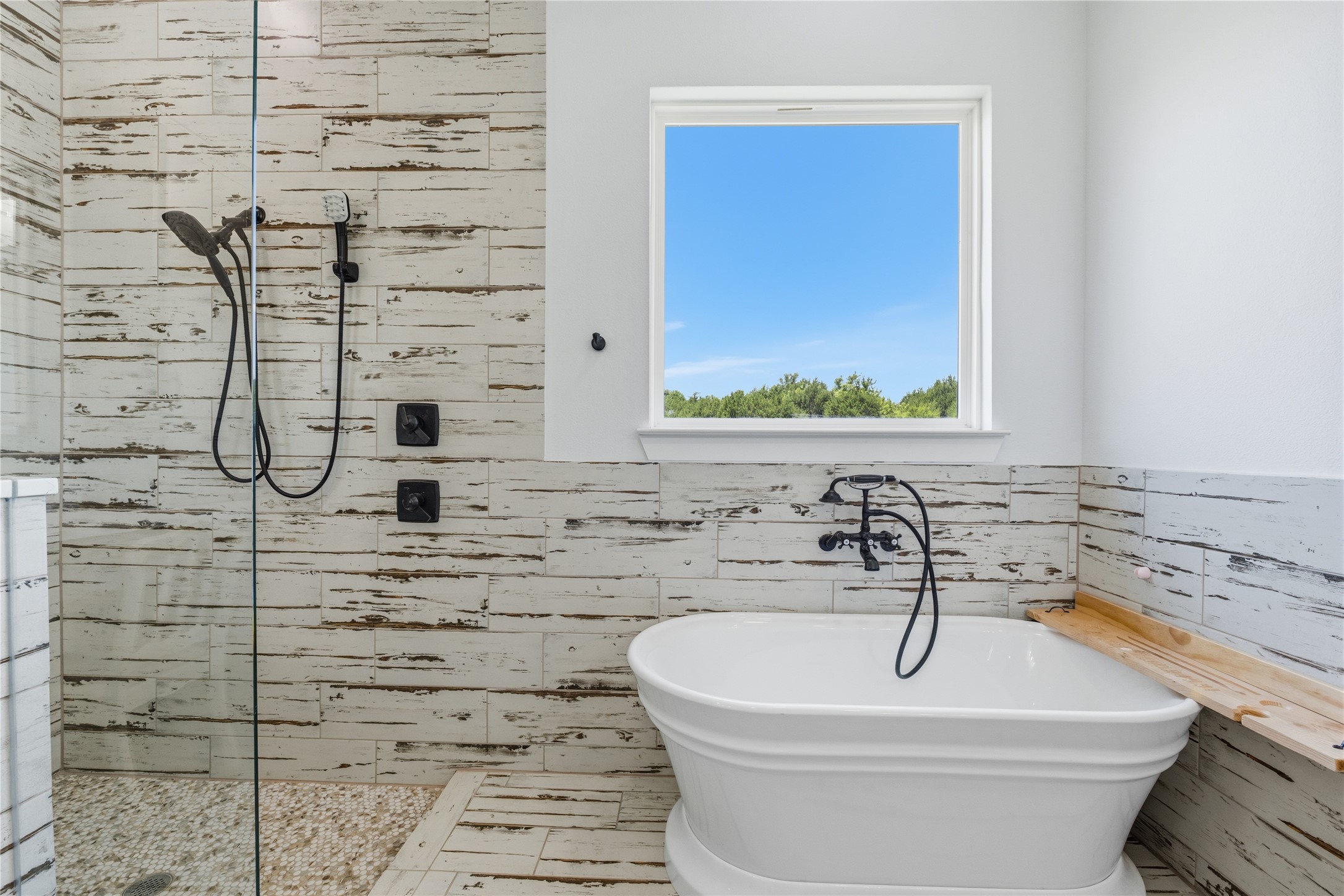 1100 Maverick Court Rio Vista TX 76093