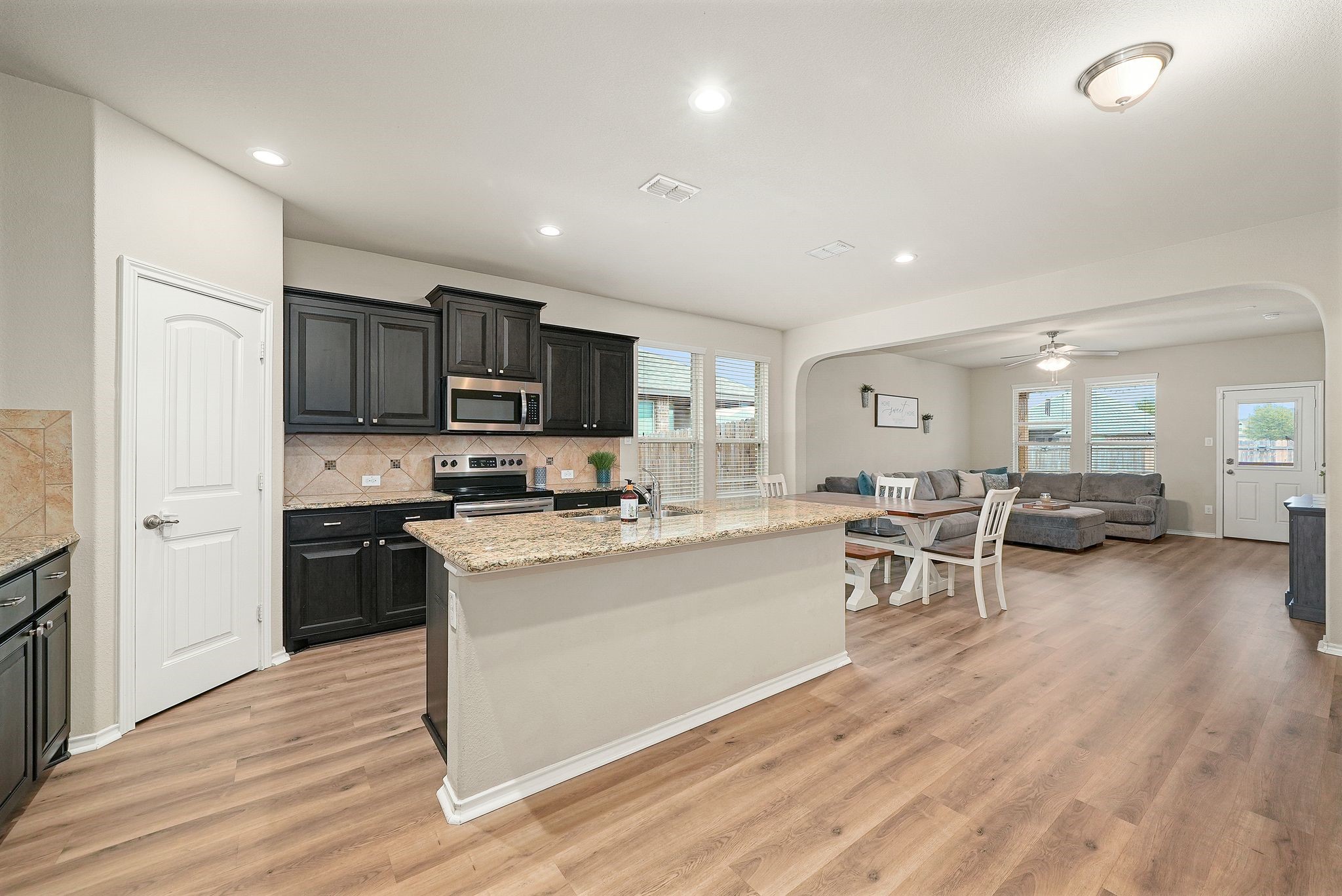 1720 Cross Creek Lane Cleburne TX 76033