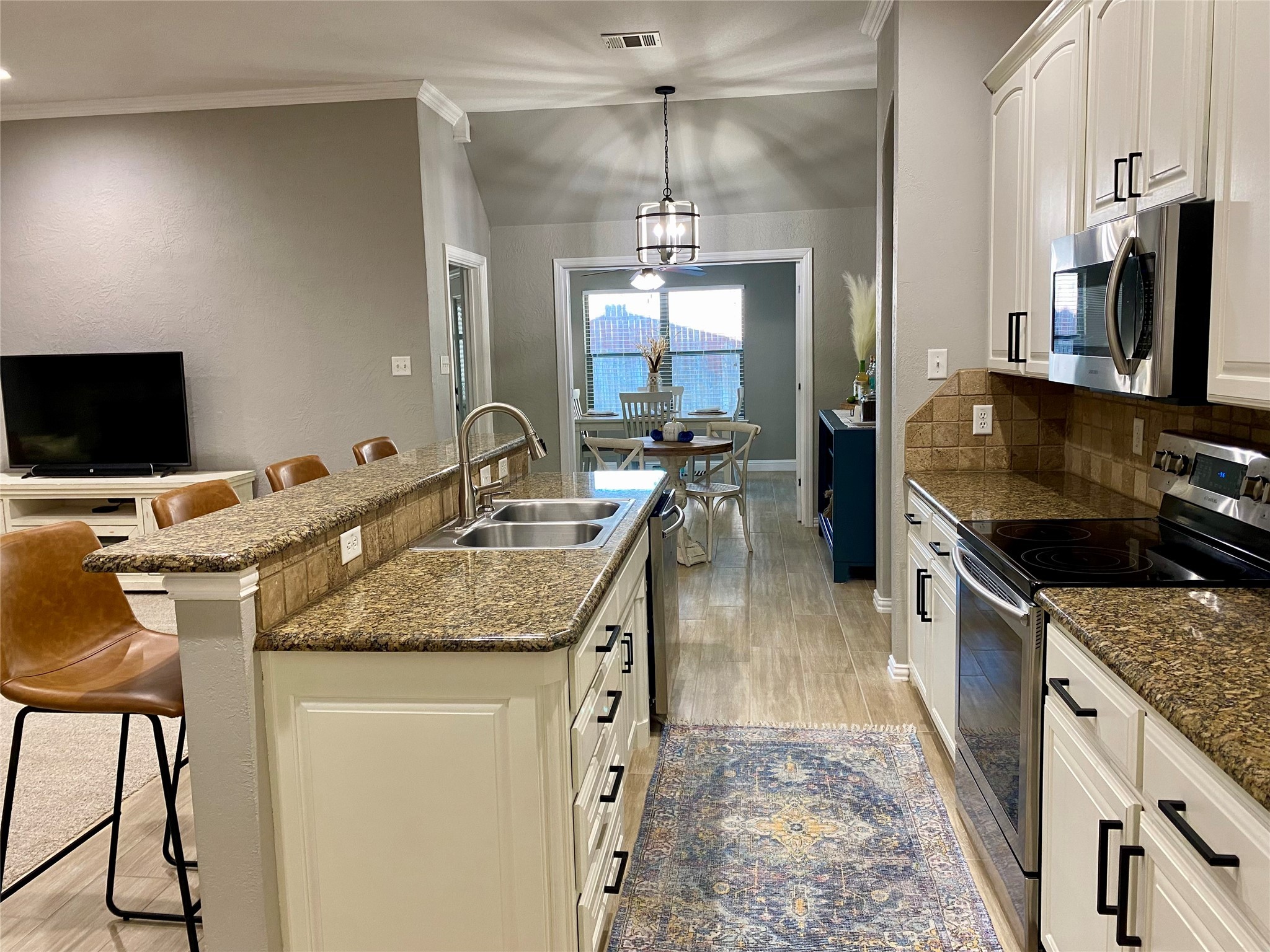 113 Chateau Drive Aledo TX 76008