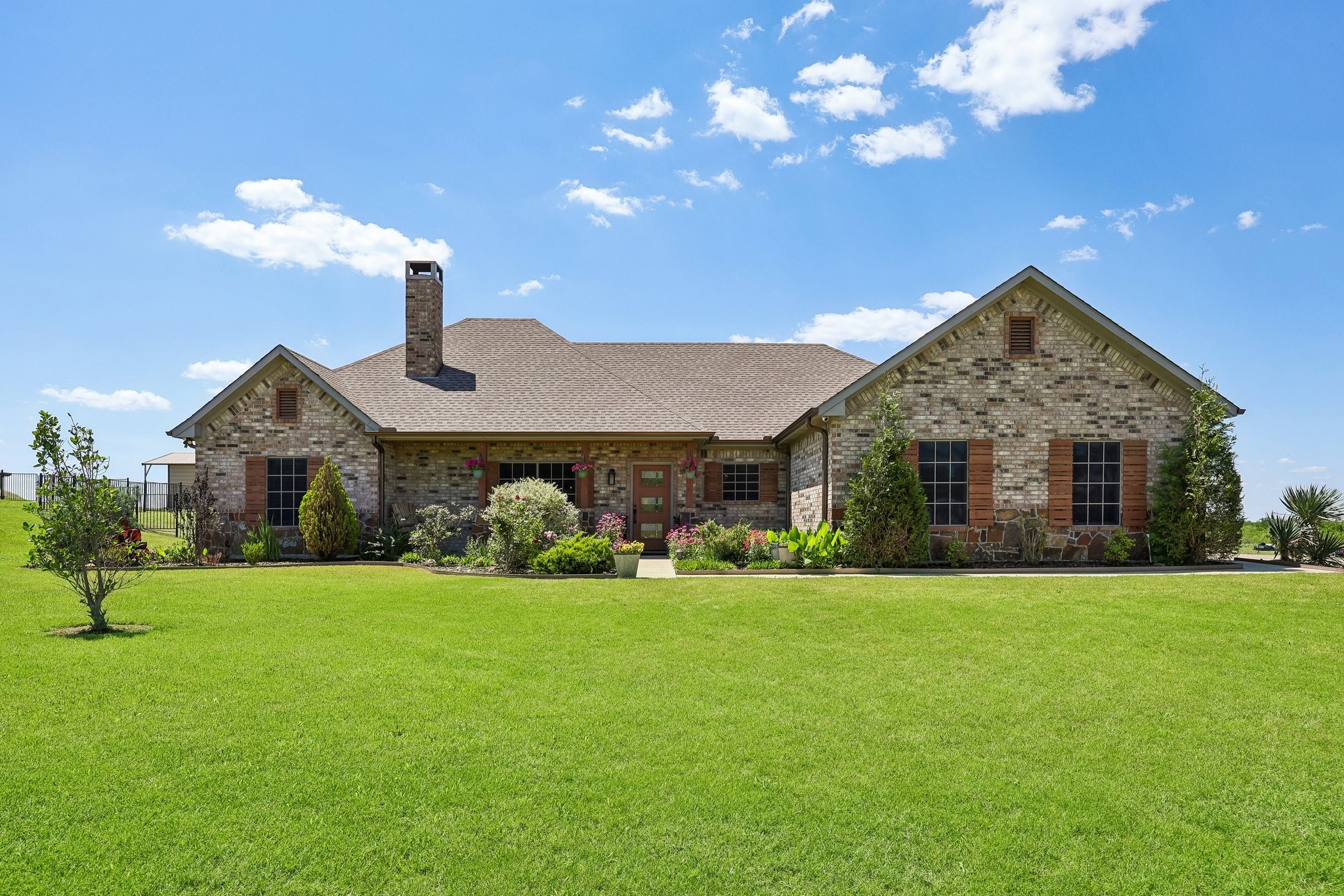 1287 Chartres Oak Ridge TX 75142