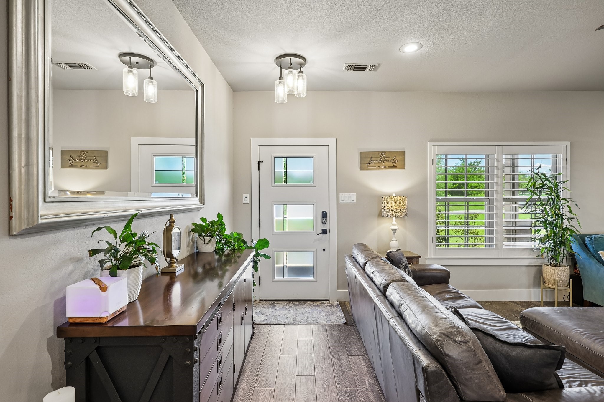 1287 Chartres Oak Ridge TX 75142