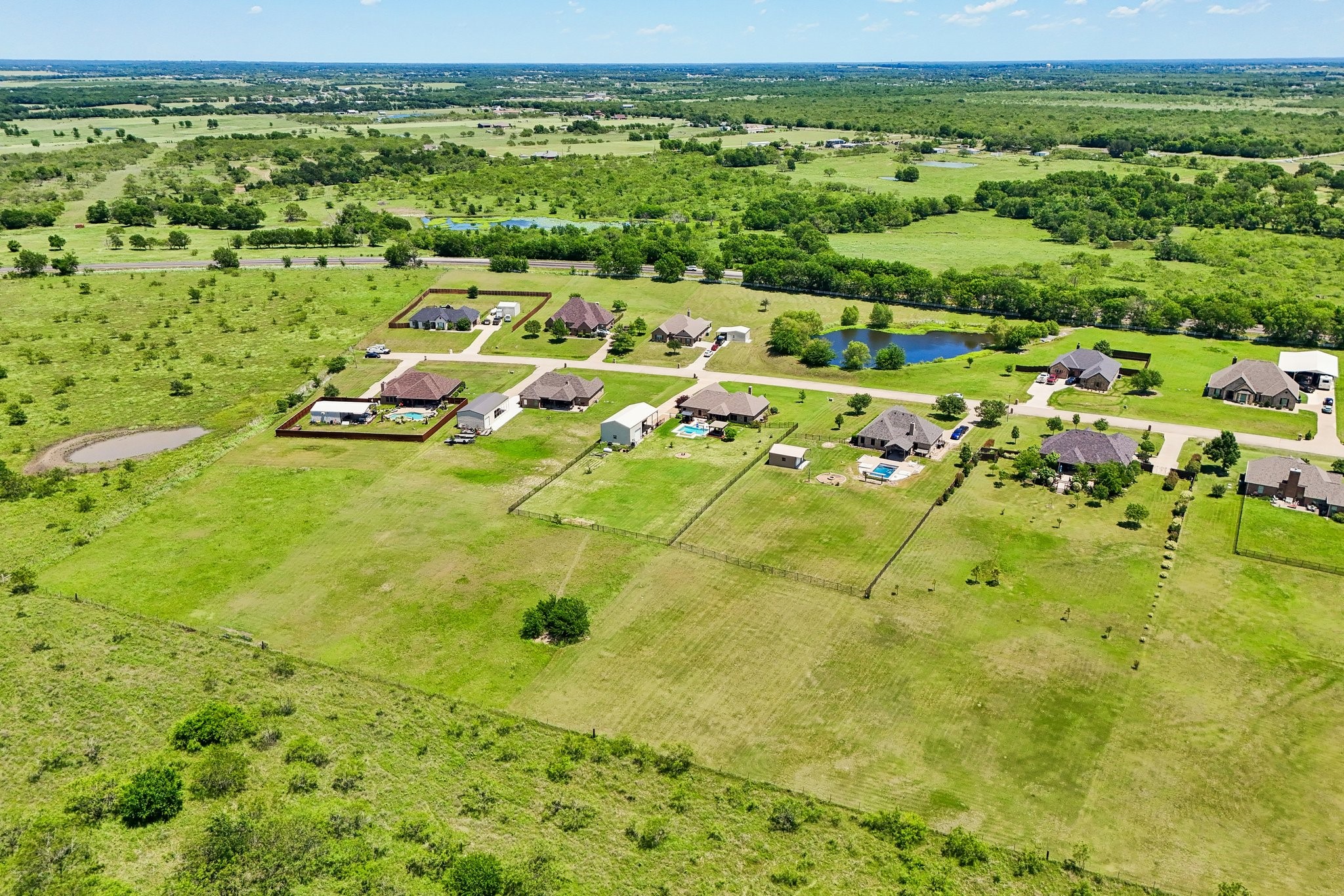 1287 Chartres Oak Ridge TX 75142