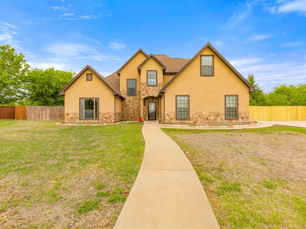 1728 Bull Elk Drive Stephenville TX 76401