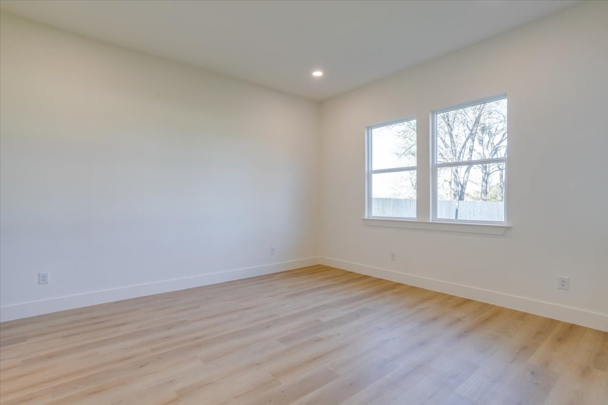 2634 Bainbridge Drive Dallas TX 75237