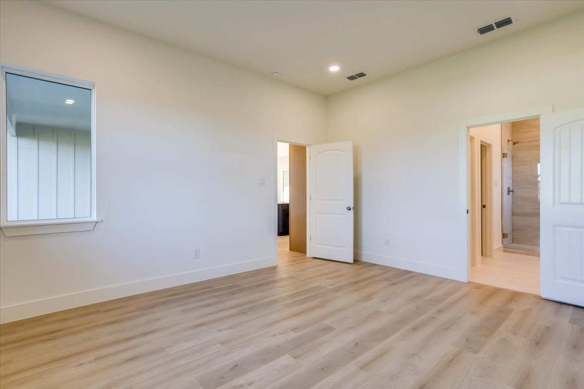 2634 Bainbridge Drive Dallas TX 75237