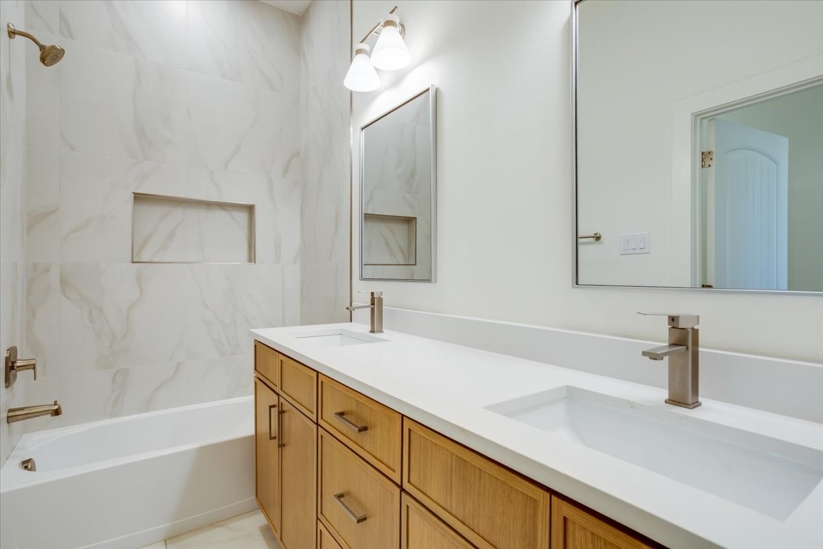 2634 Bainbridge Drive Dallas TX 75237