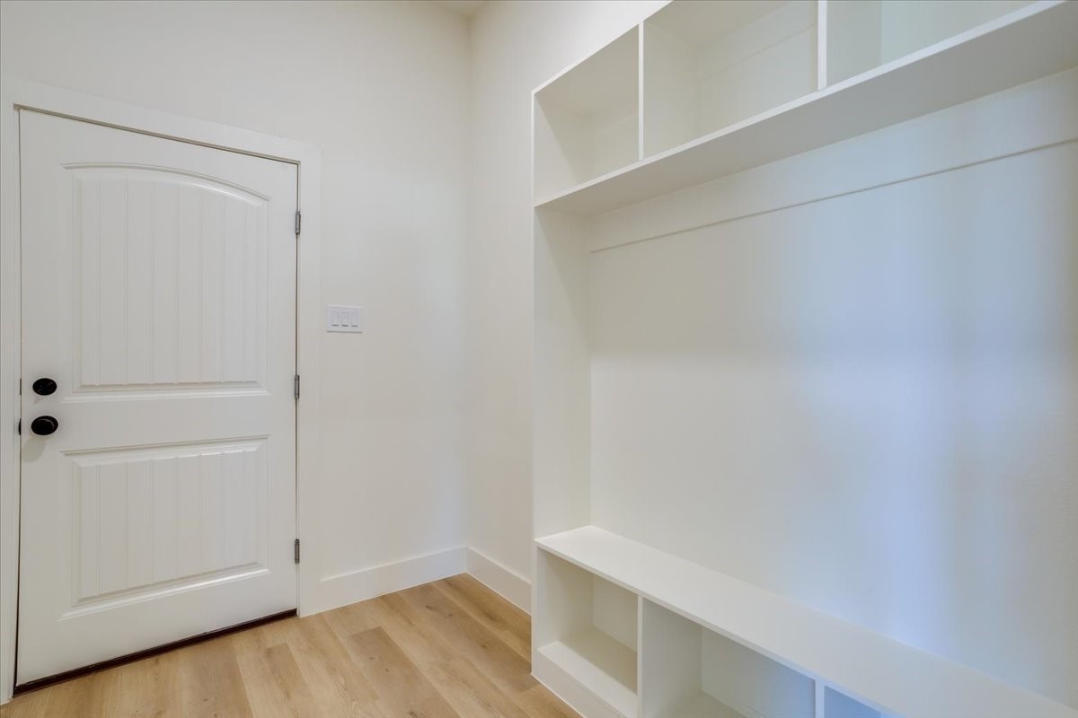 2634 Bainbridge Drive Dallas TX 75237