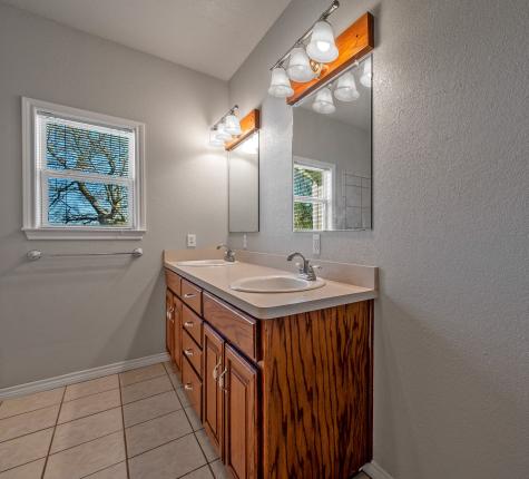 4489 E Farm To Market 120 Denison TX 75021