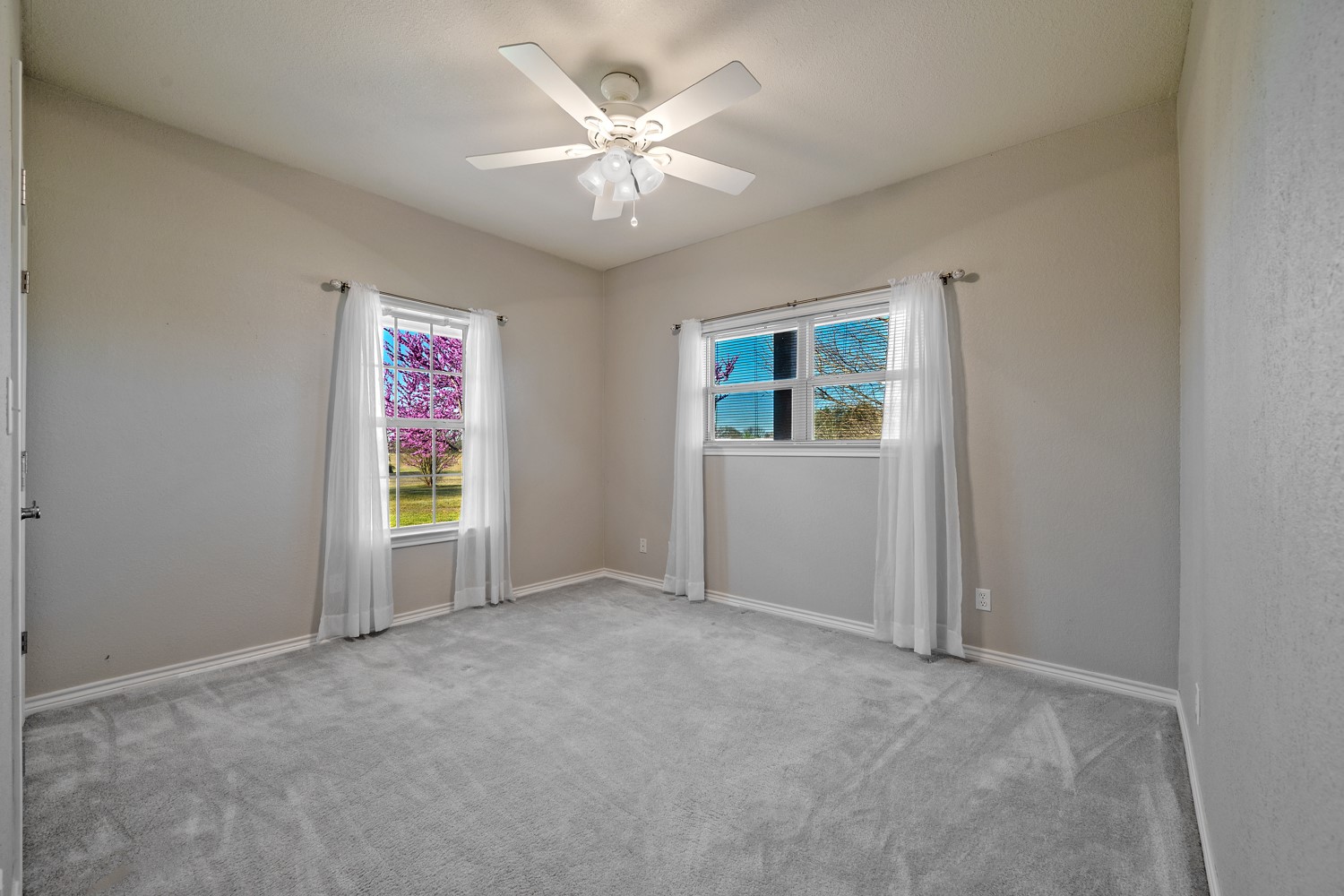 4489 E Farm To Market 120 Denison TX 75021