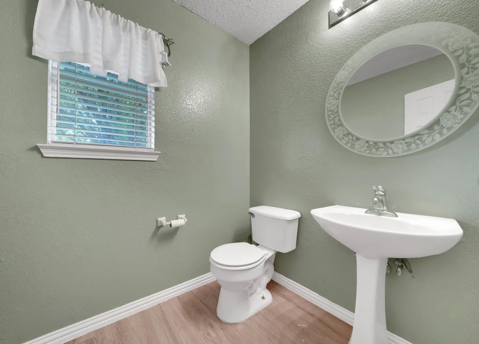 617 Crystal Brook Drive Saginaw TX 76179