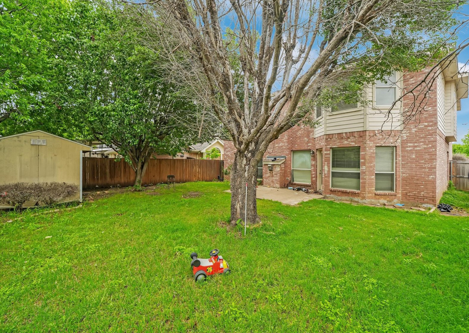 617 Crystal Brook Drive Saginaw TX 76179