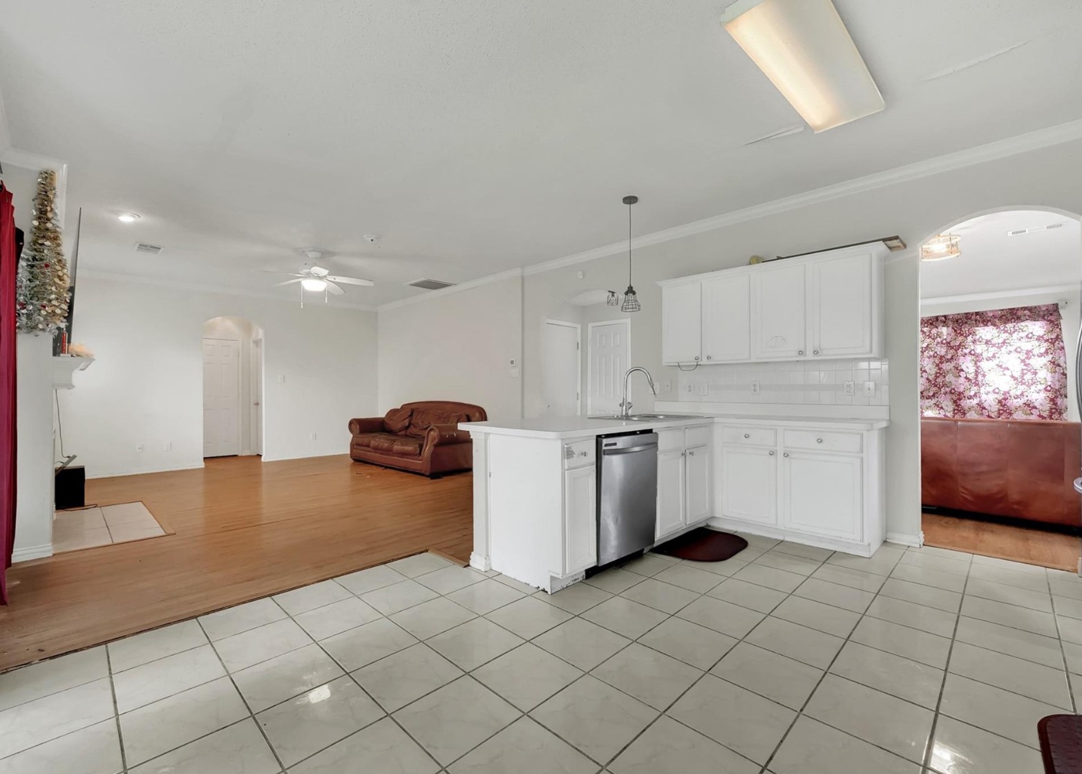 617 Crystal Brook Drive Saginaw TX 76179