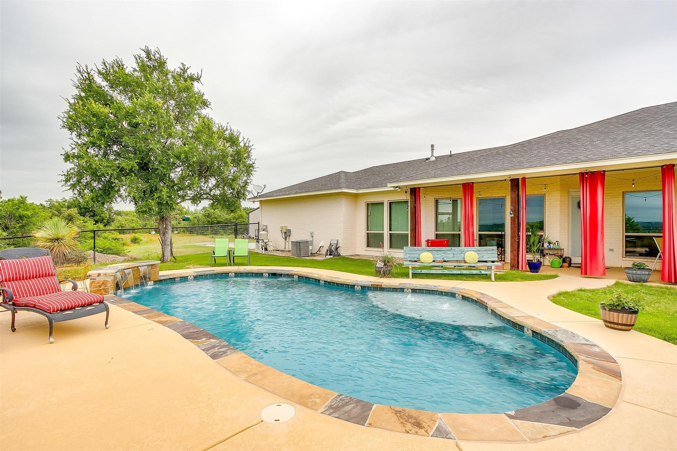 555 Mastadon Way Weatherford TX 76085