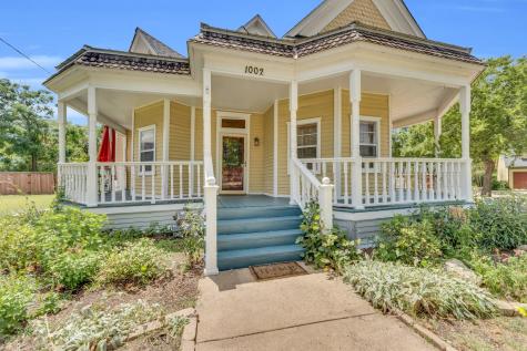 1002 E Marvin Avenue Waxahachie TX 75165
