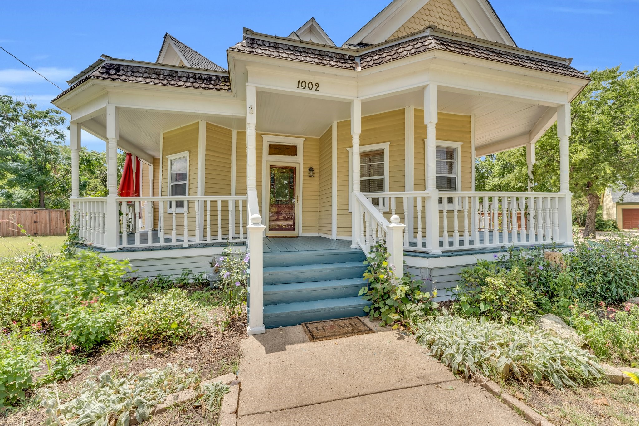 1002 E Marvin Avenue Waxahachie TX 75165
