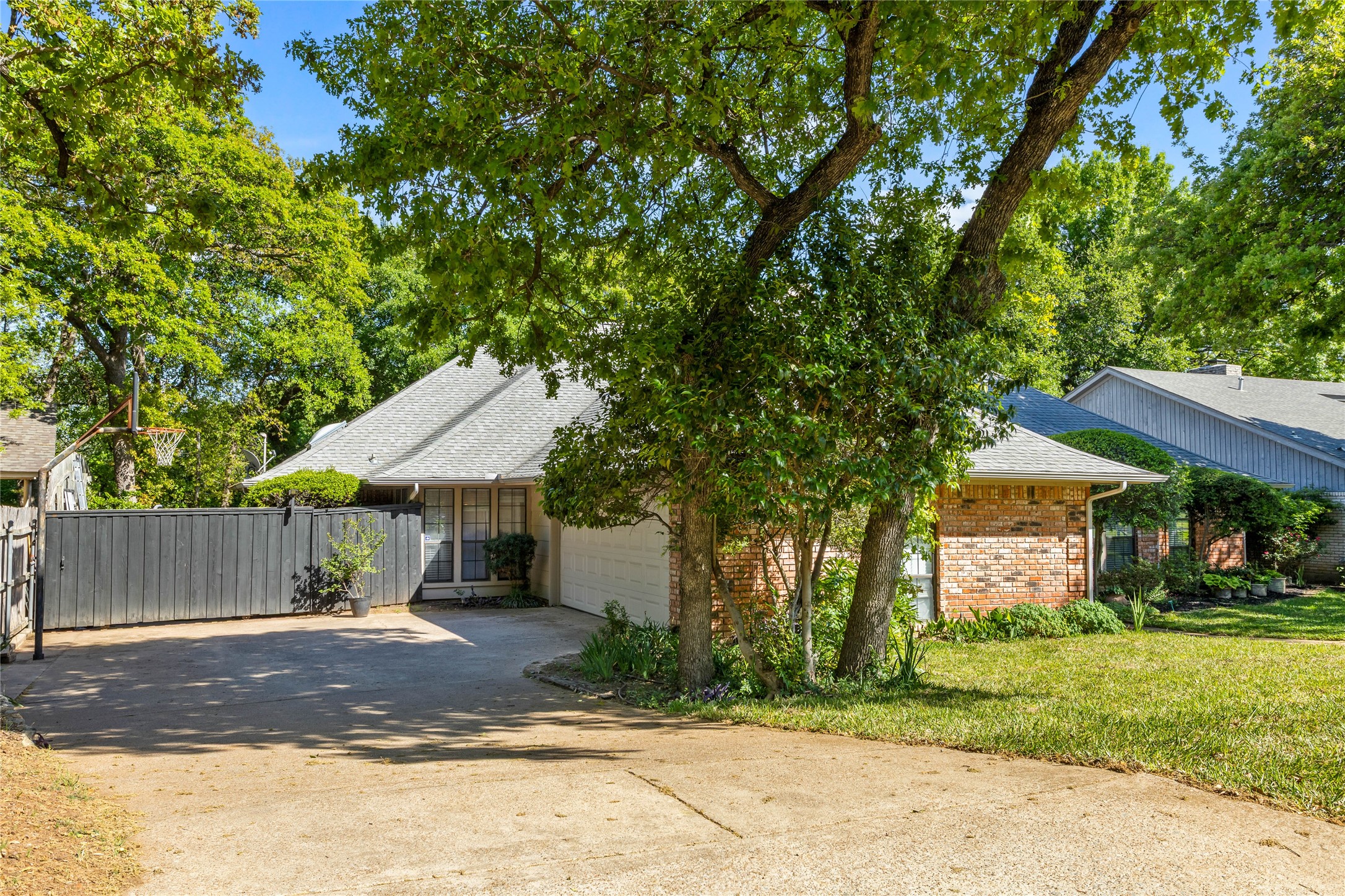 3201 Bridlegate Drive Arlington TX 76016