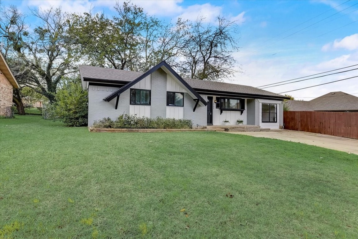 2705 Woodlawn Drive Ennis TX 75119