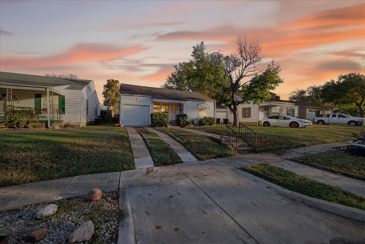 3321 Purington Avenue Fort Worth TX 76103