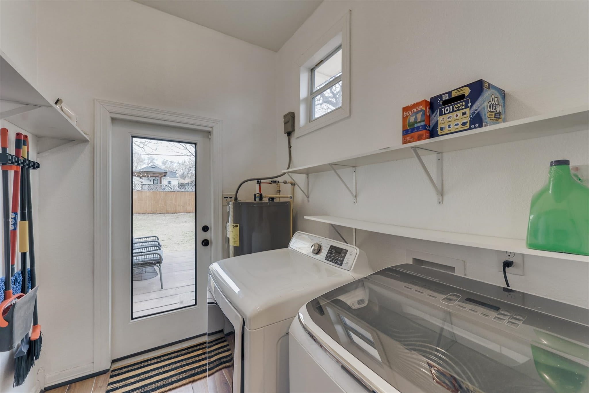 909 Elsbeth Street Dallas TX 75208