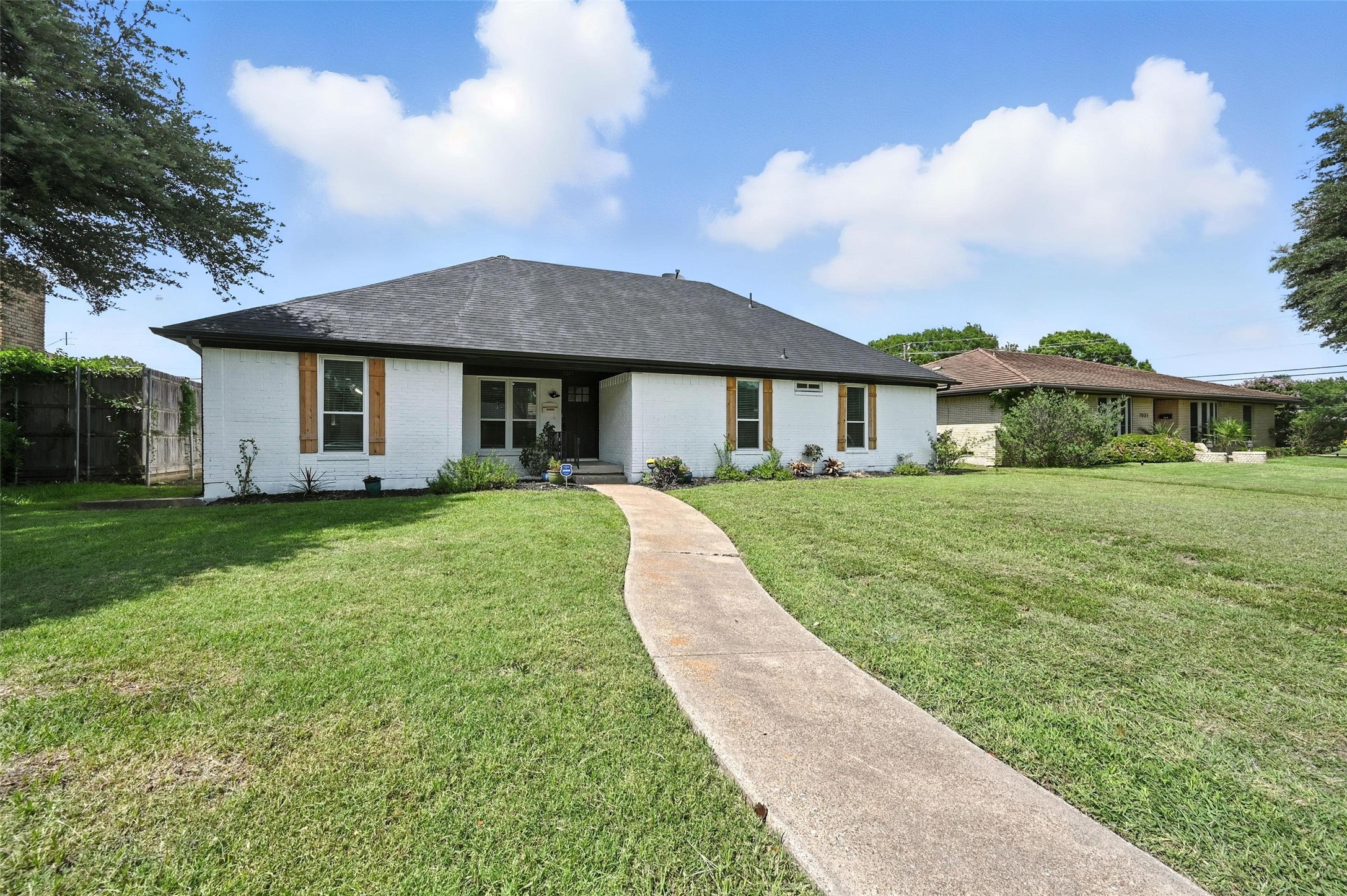 7021 Thornwood Drive Dallas TX 75227