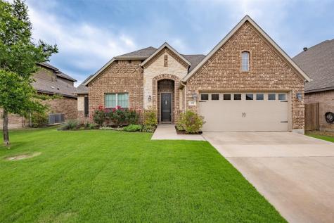 332 S Hill Drive Waxahachie TX 75165