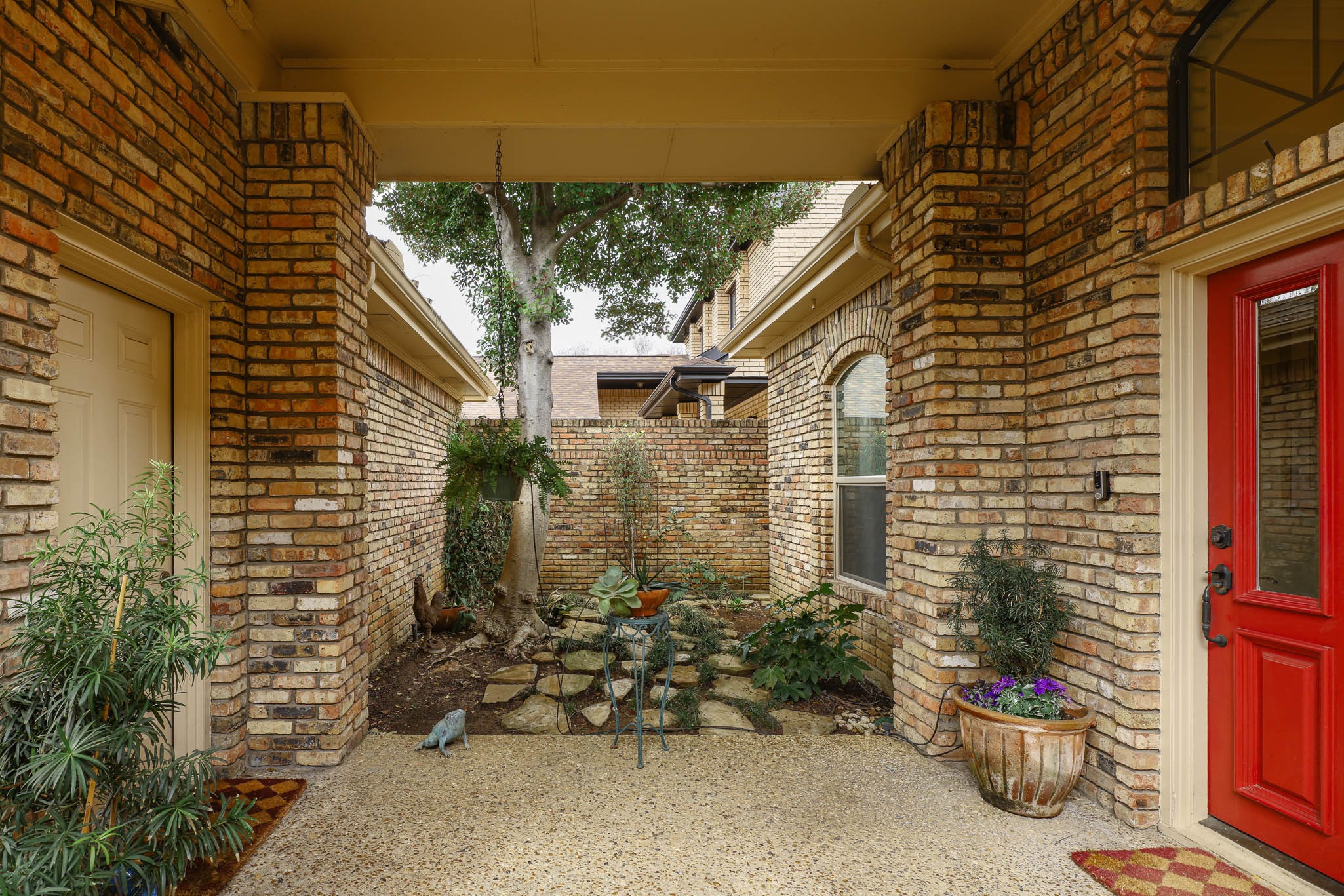 11904 Forest Lakes Lane Dallas TX 75230