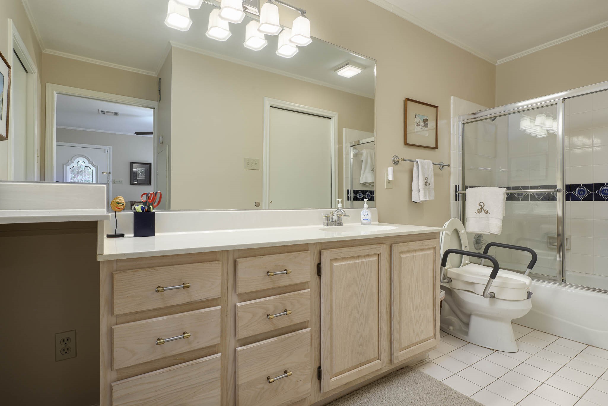 11904 Forest Lakes Lane Dallas TX 75230