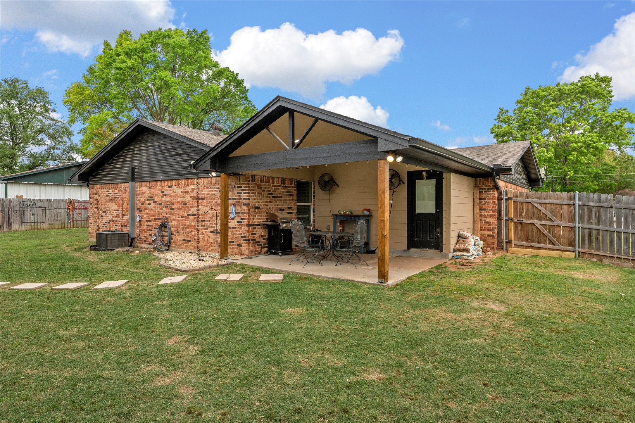 303 E Karels Drive Robinson TX 76706