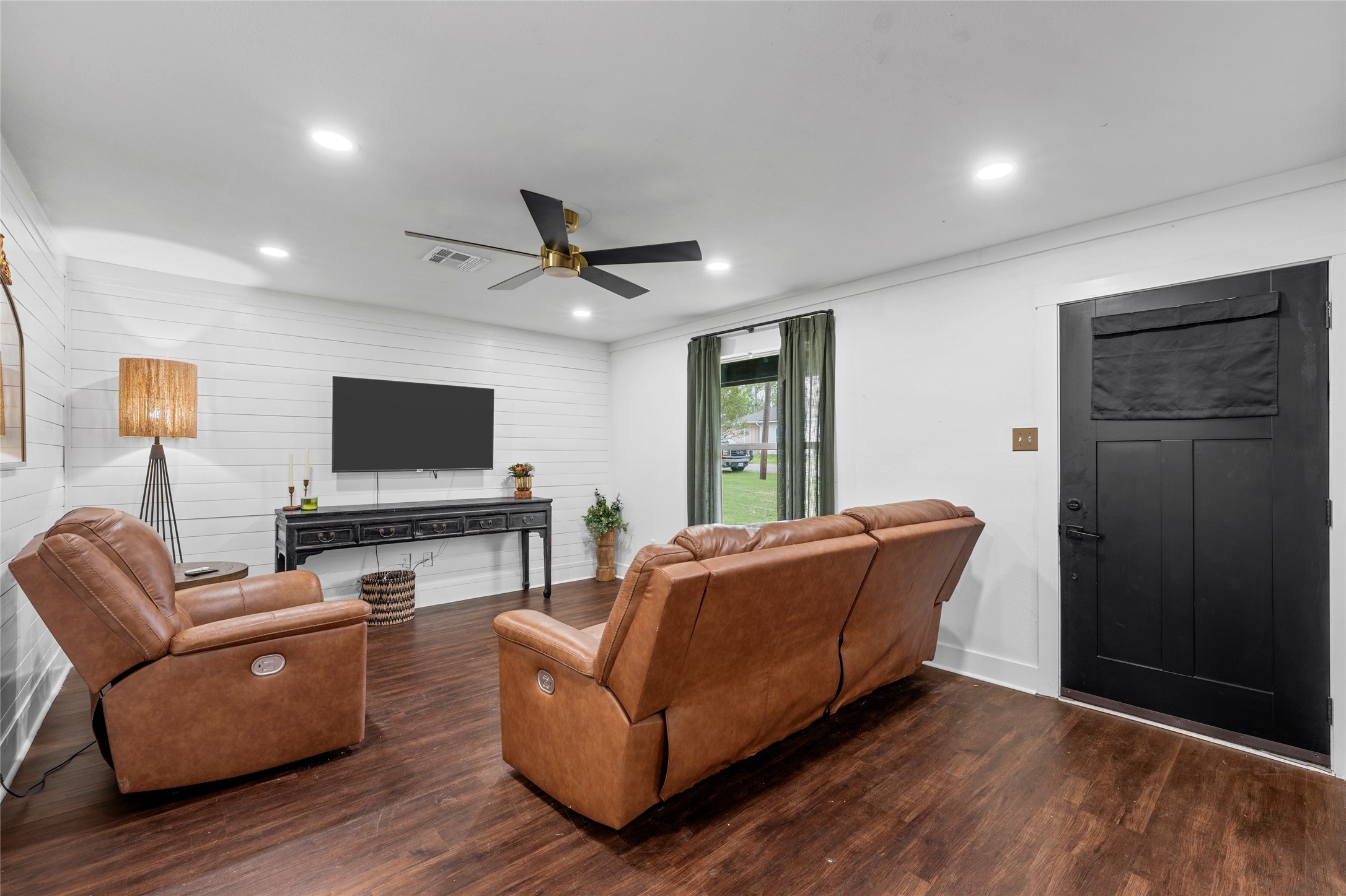 303 E Karels Drive Robinson TX 76706