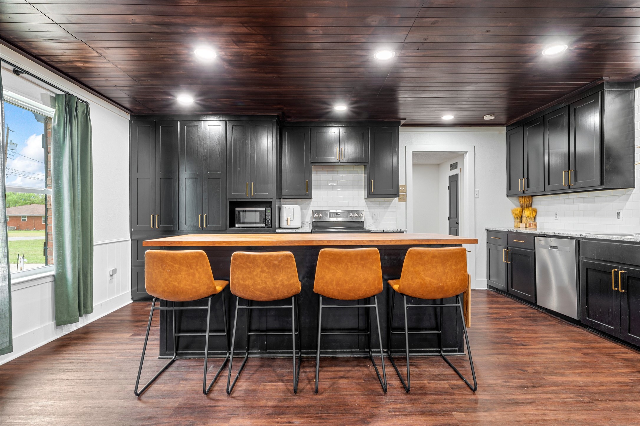 303 E Karels Drive Robinson TX 76706