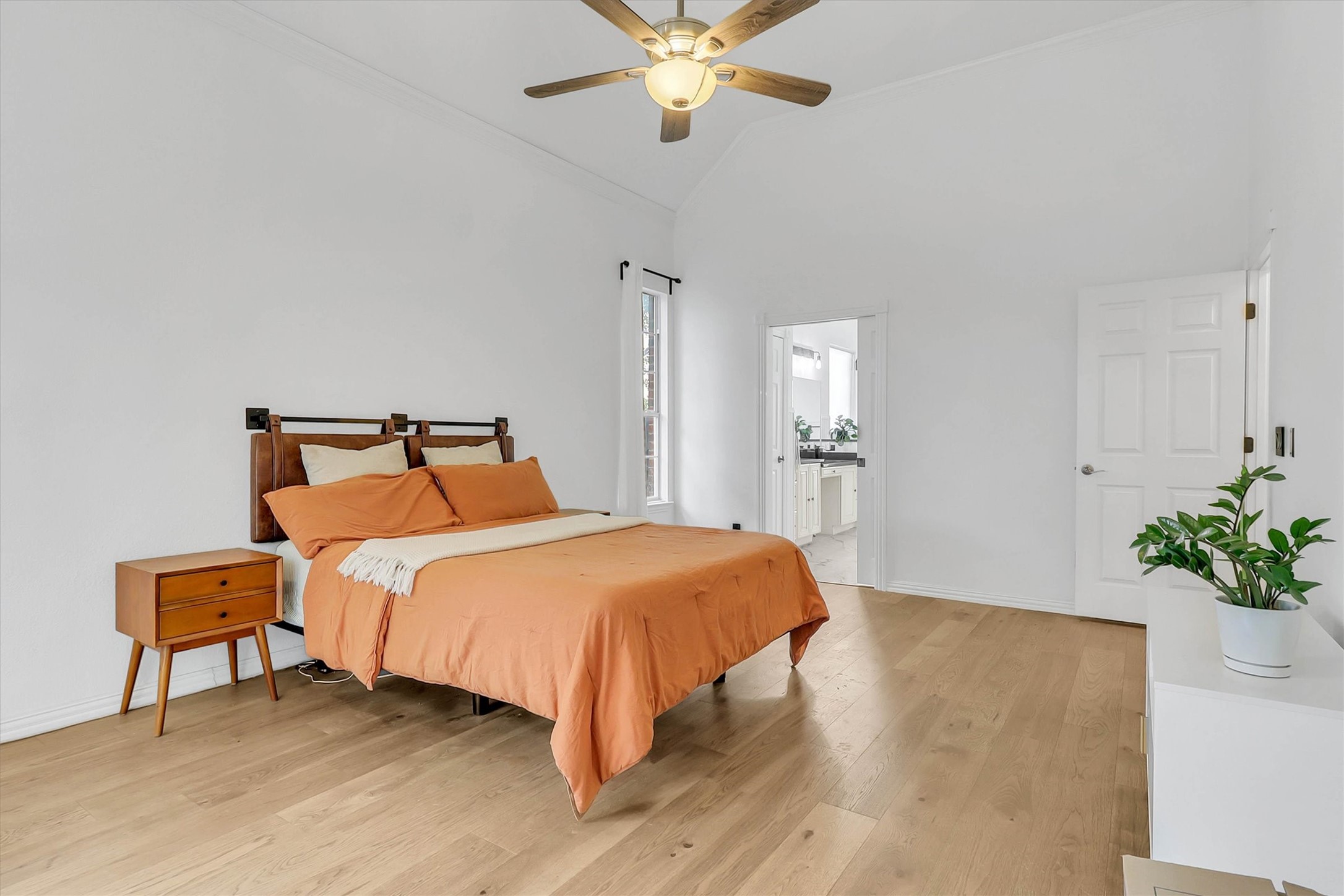 1900 Golden Trail Carrollton TX 75010