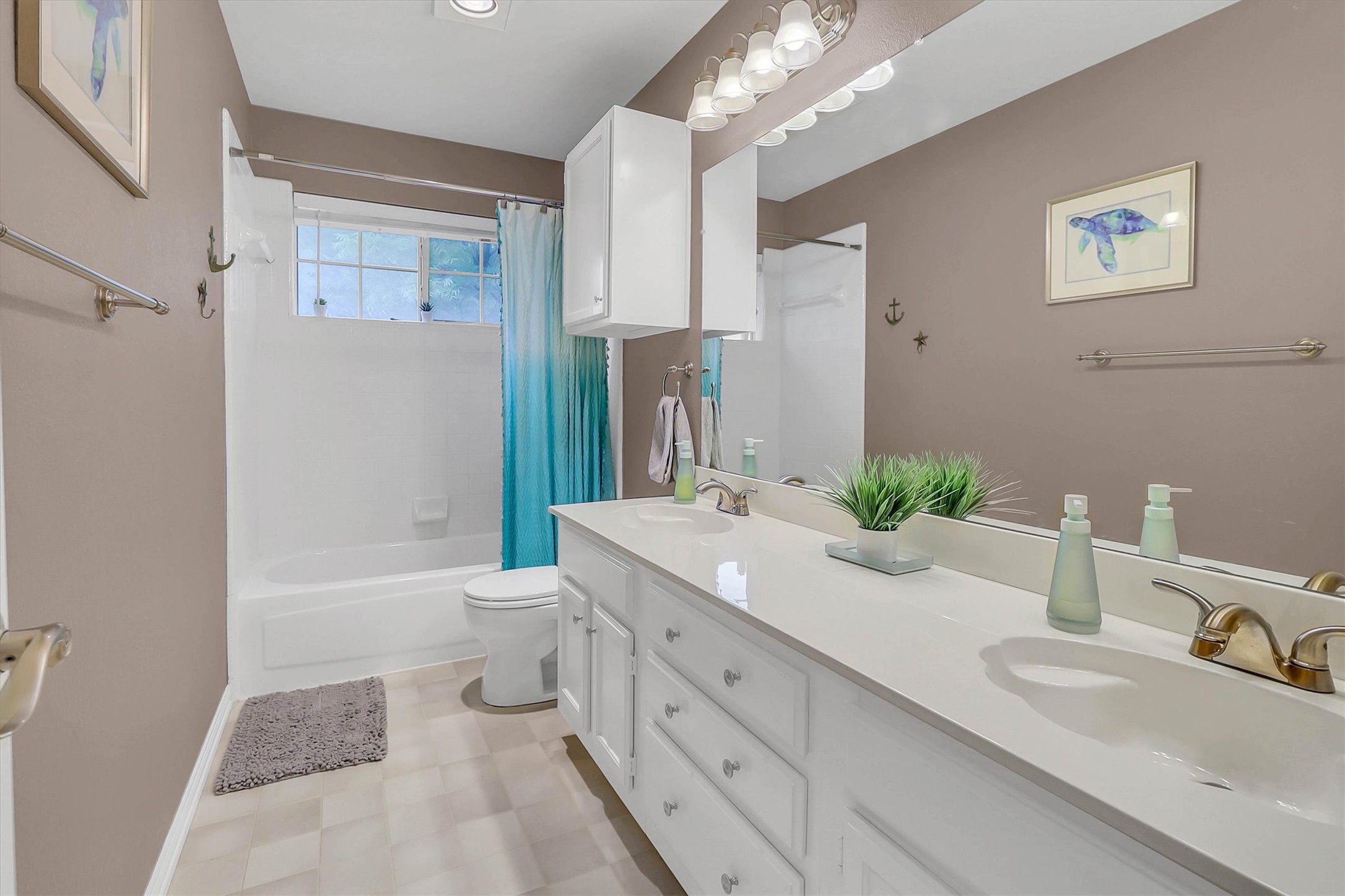 1900 Golden Trail Carrollton TX 75010