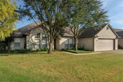 8109 Wendy Lane Benbrook TX 76116