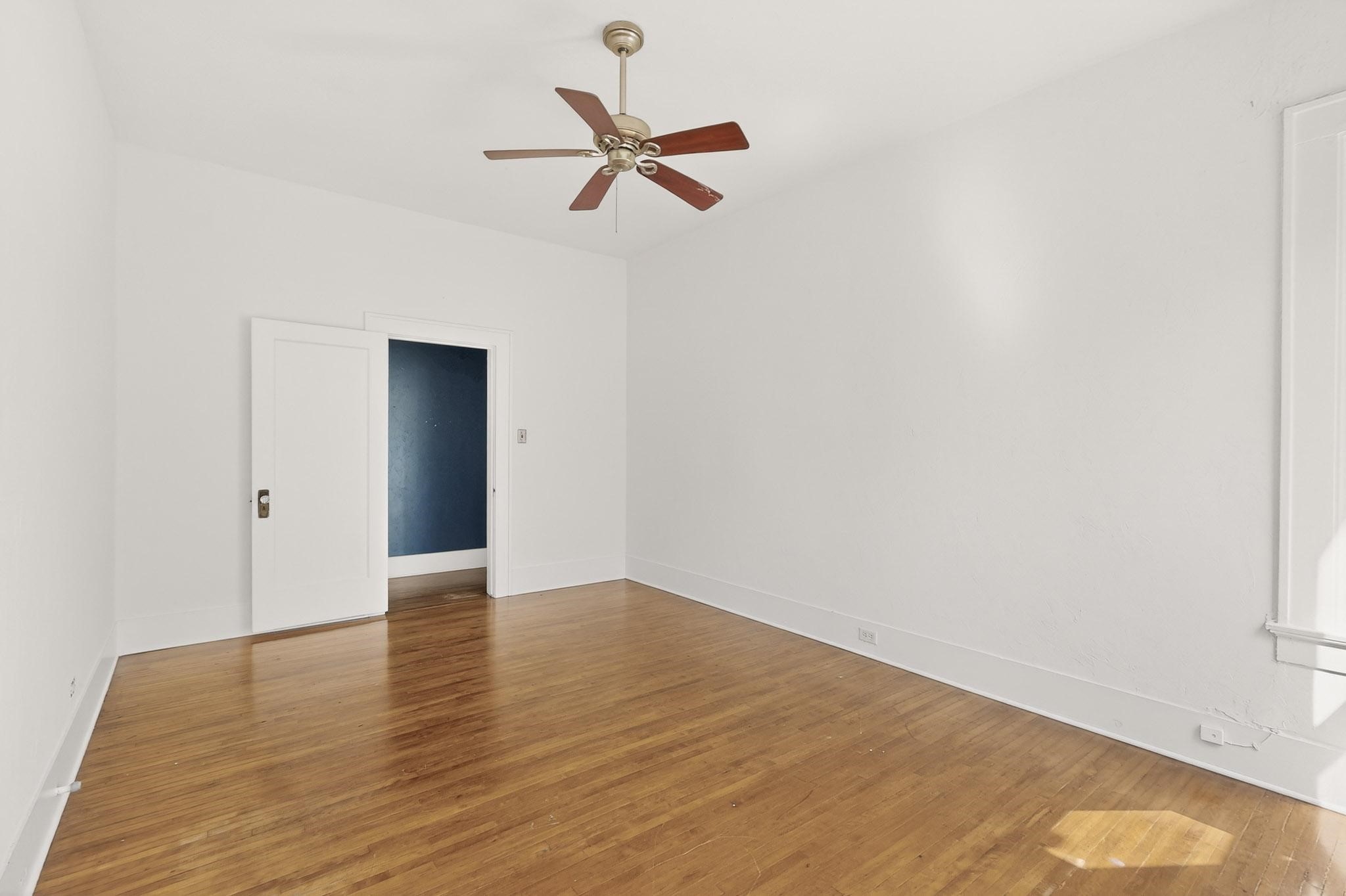 719 Dumont Street Dallas TX 75214
