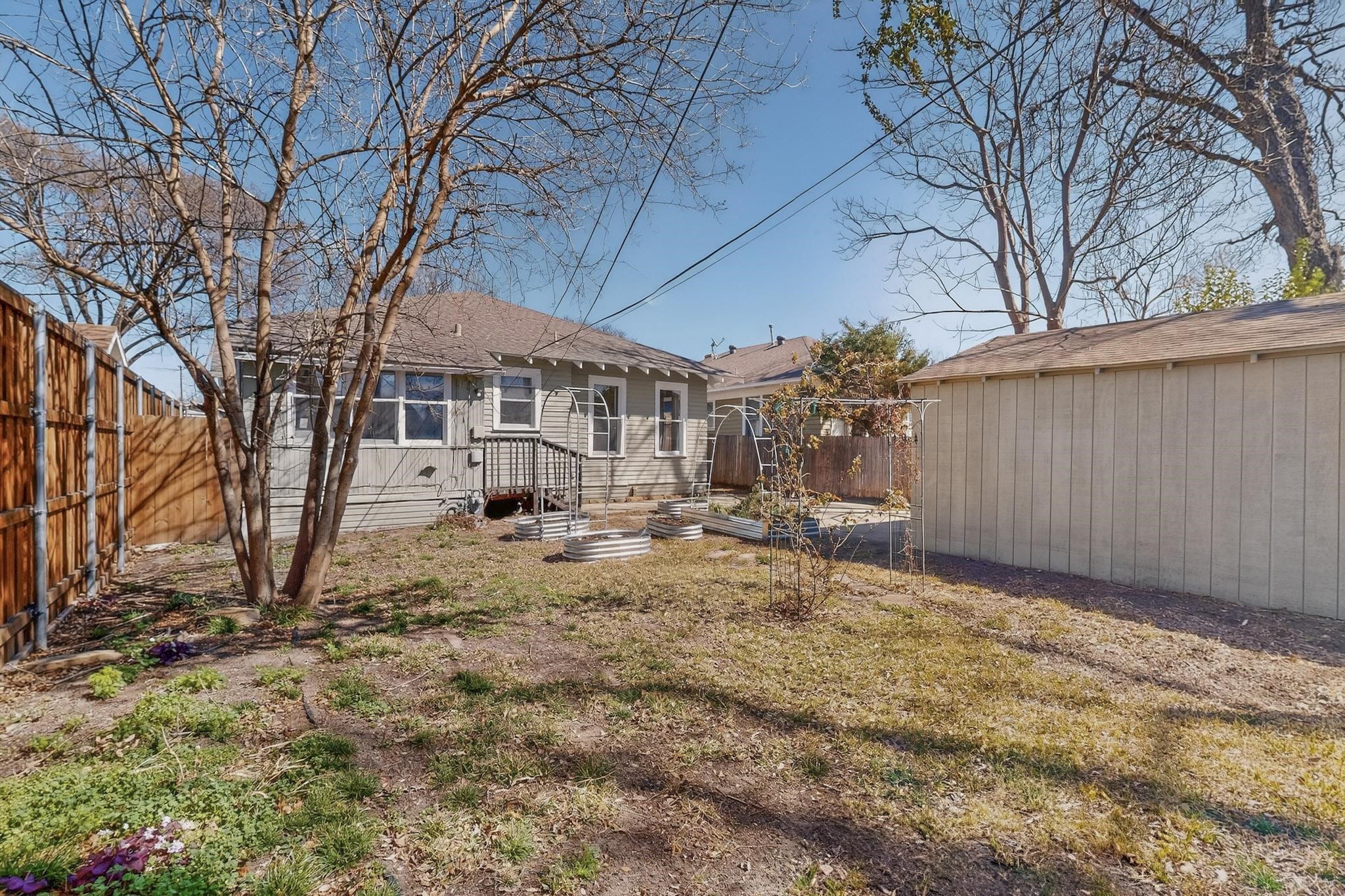 719 Dumont Street Dallas TX 75214