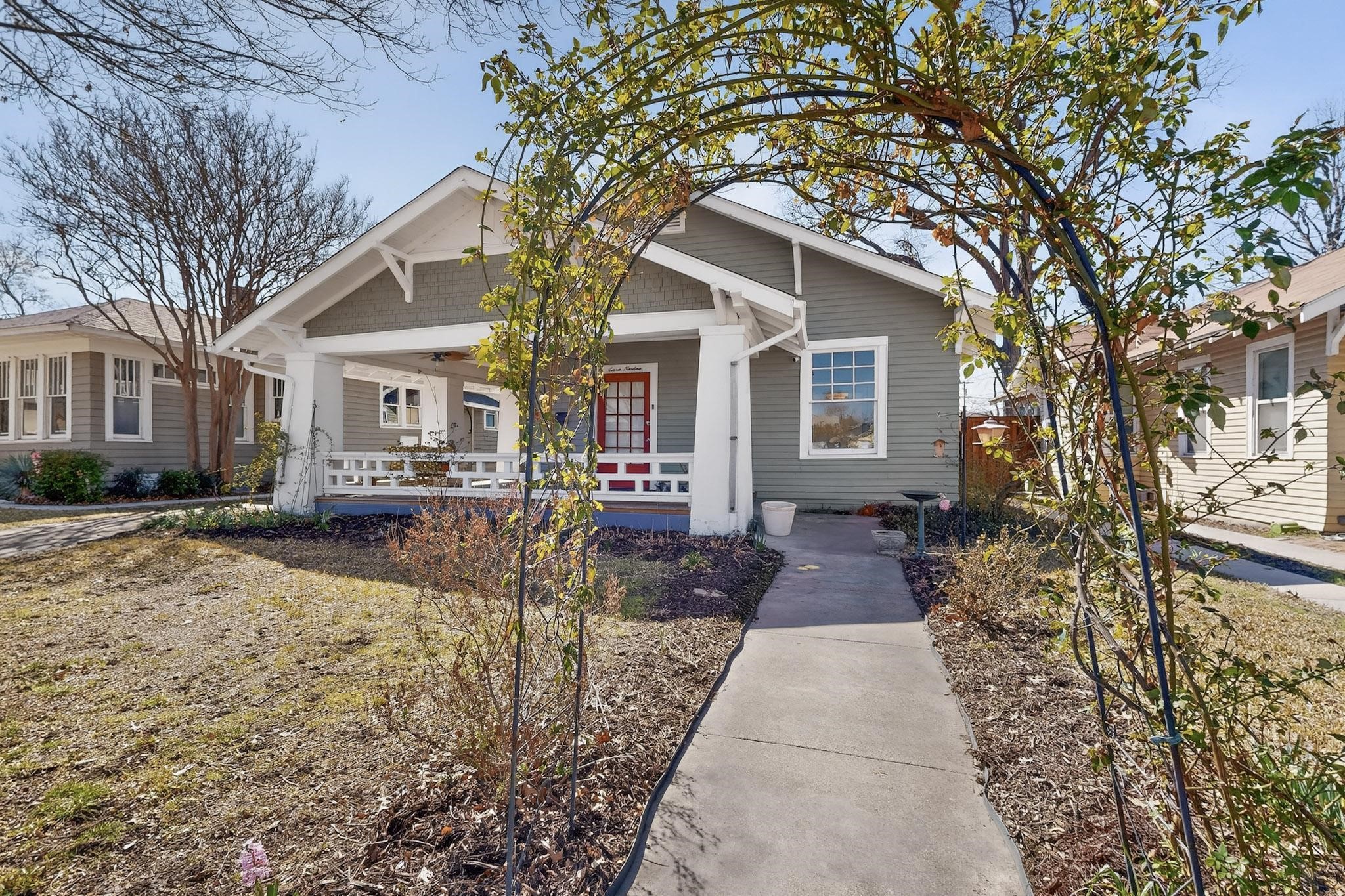 719 Dumont Street Dallas TX 75214
