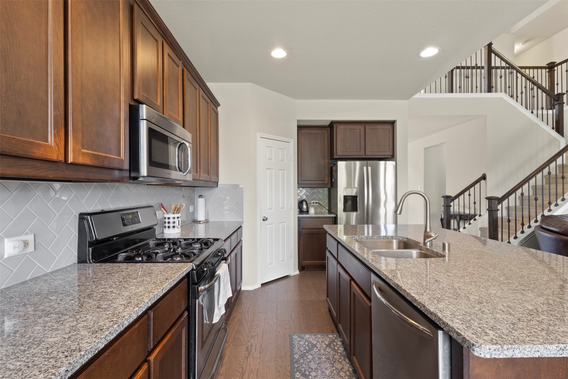 1725 Settlement Way Aubrey TX 76227