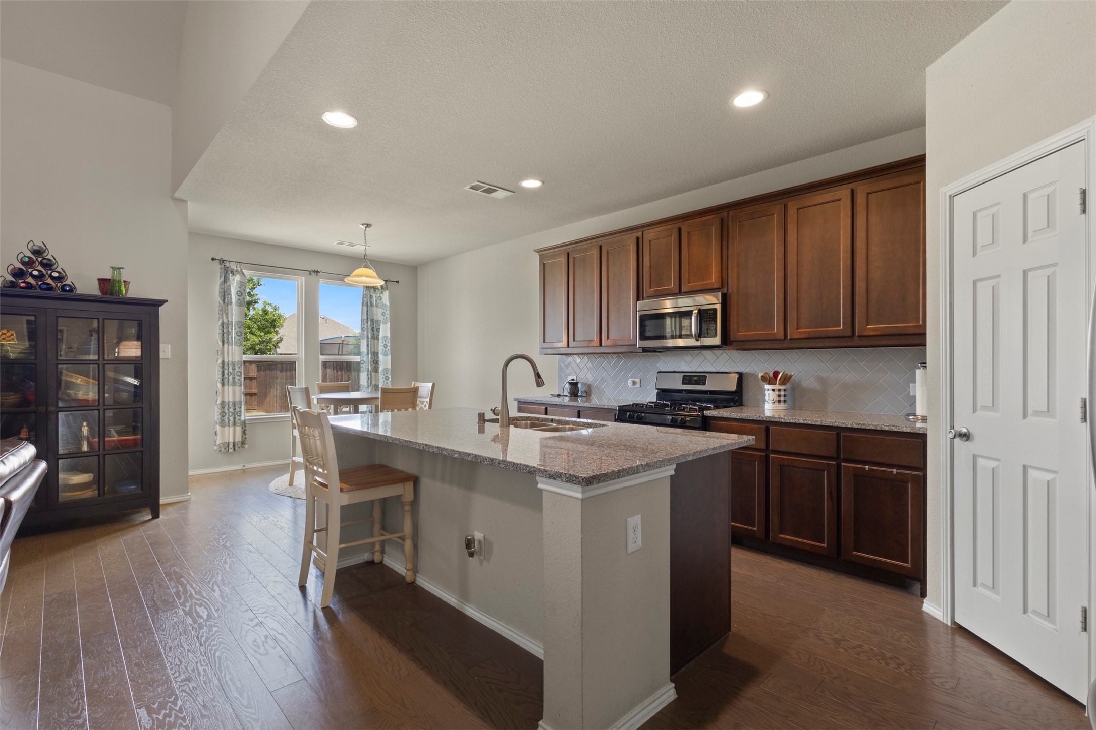 1725 Settlement Way Aubrey TX 76227