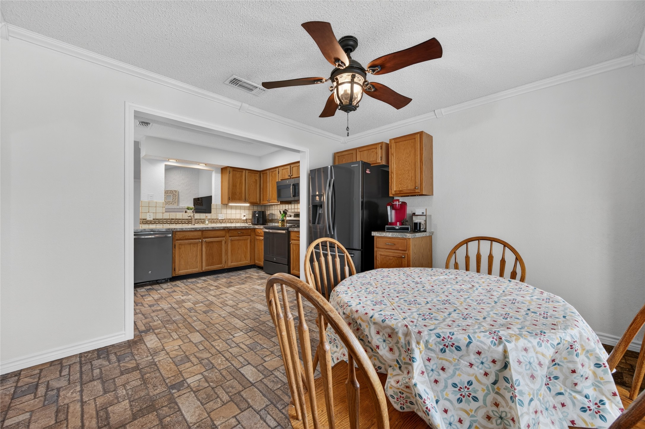 3009 Richwood Circle Bedford TX 76021