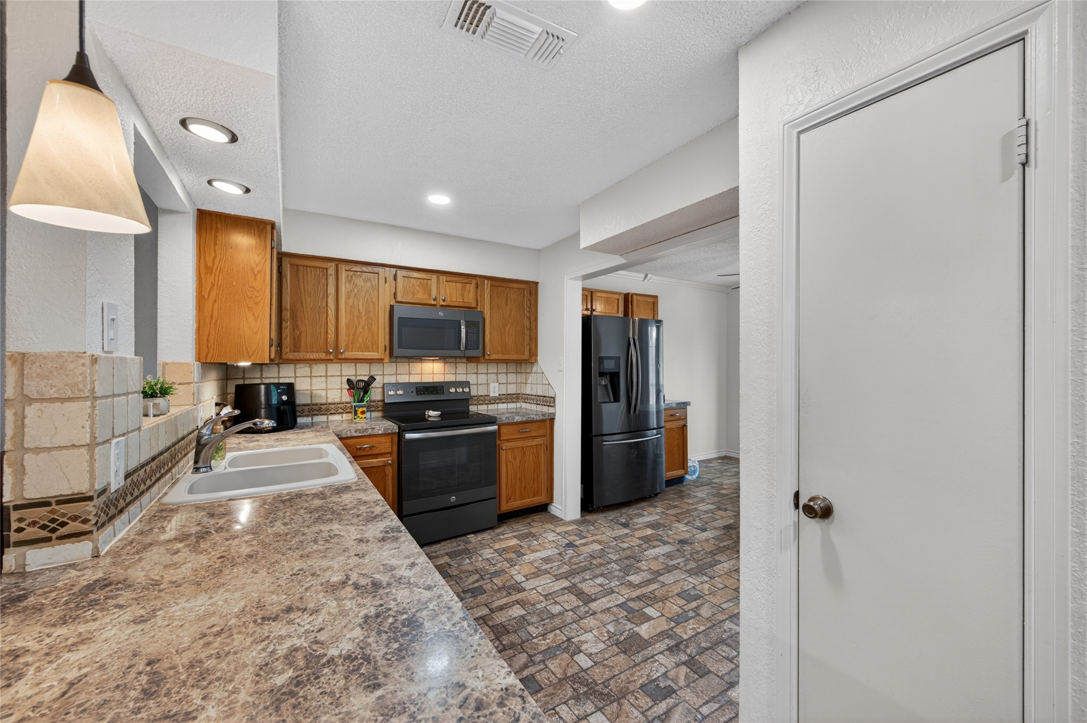 3009 Richwood Circle Bedford TX 76021