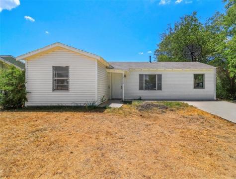 2574 High Crest Avenue Fort Worth TX 76111