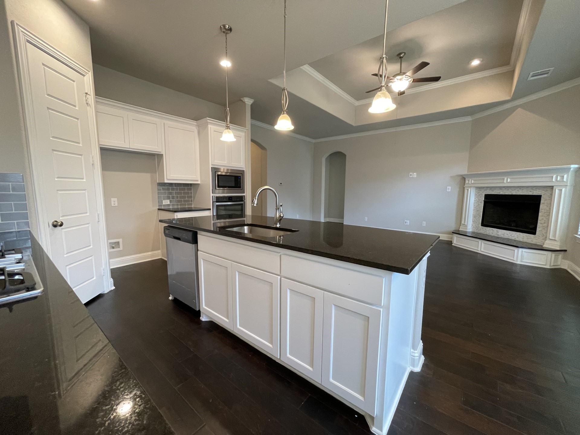 4500 Moores Landing Arlington TX 76016