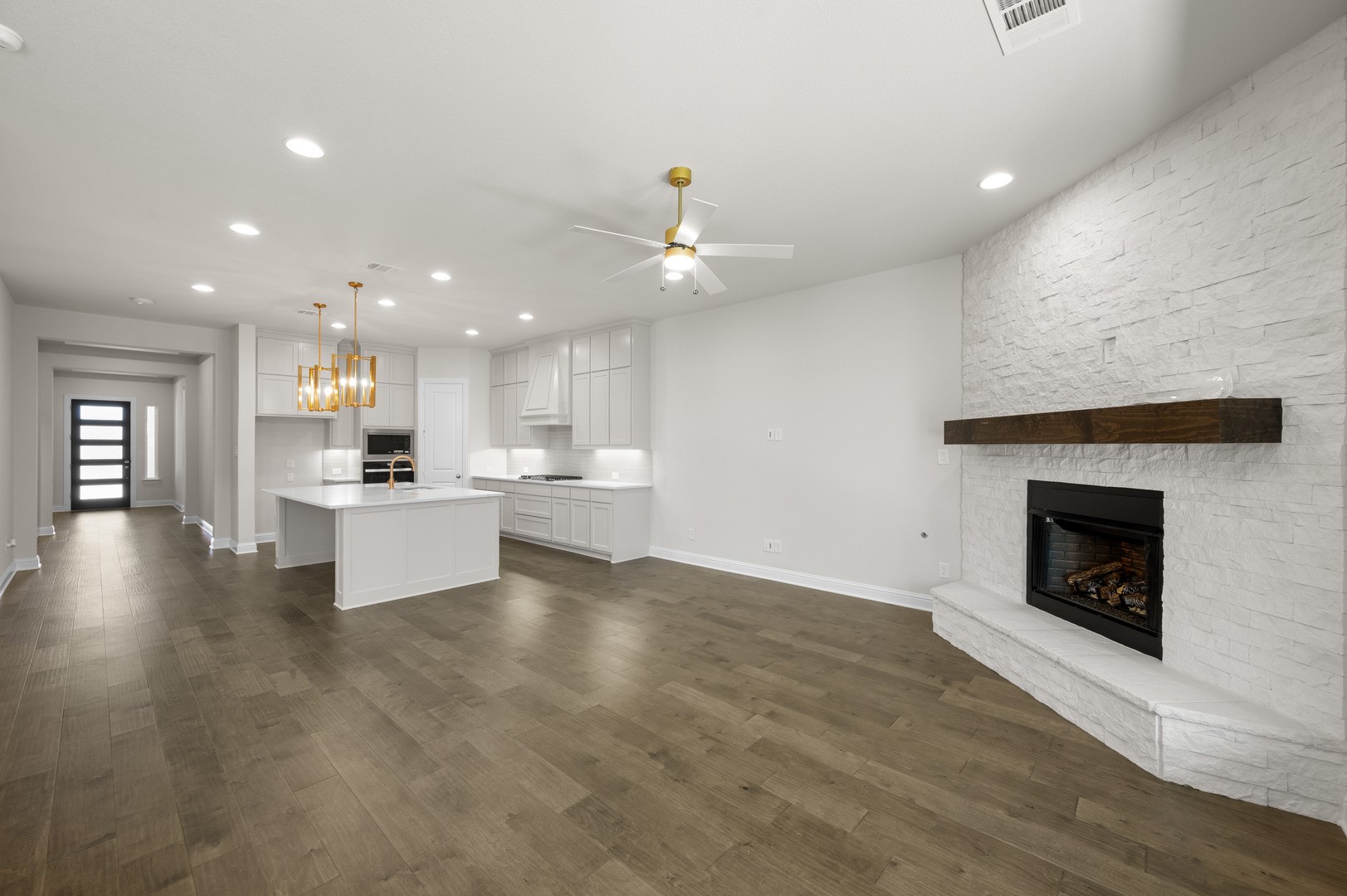 1417 Roundwash Way Midlothian TX 76065