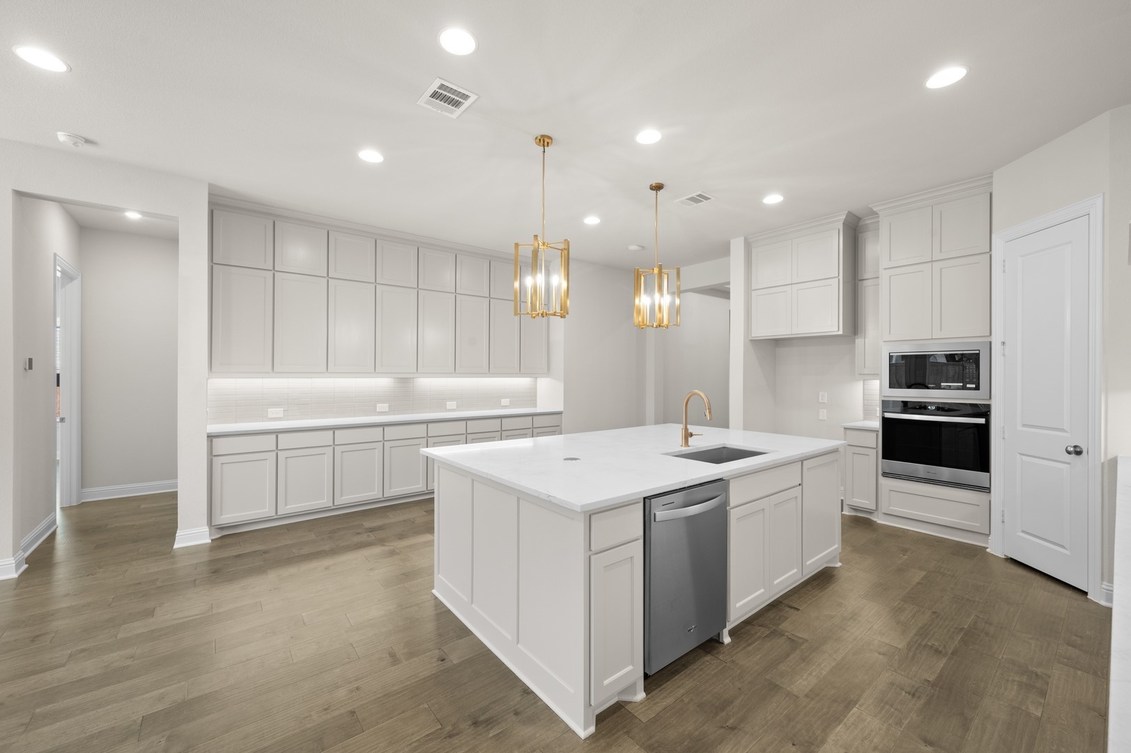 1417 Roundwash Way Midlothian TX 76065