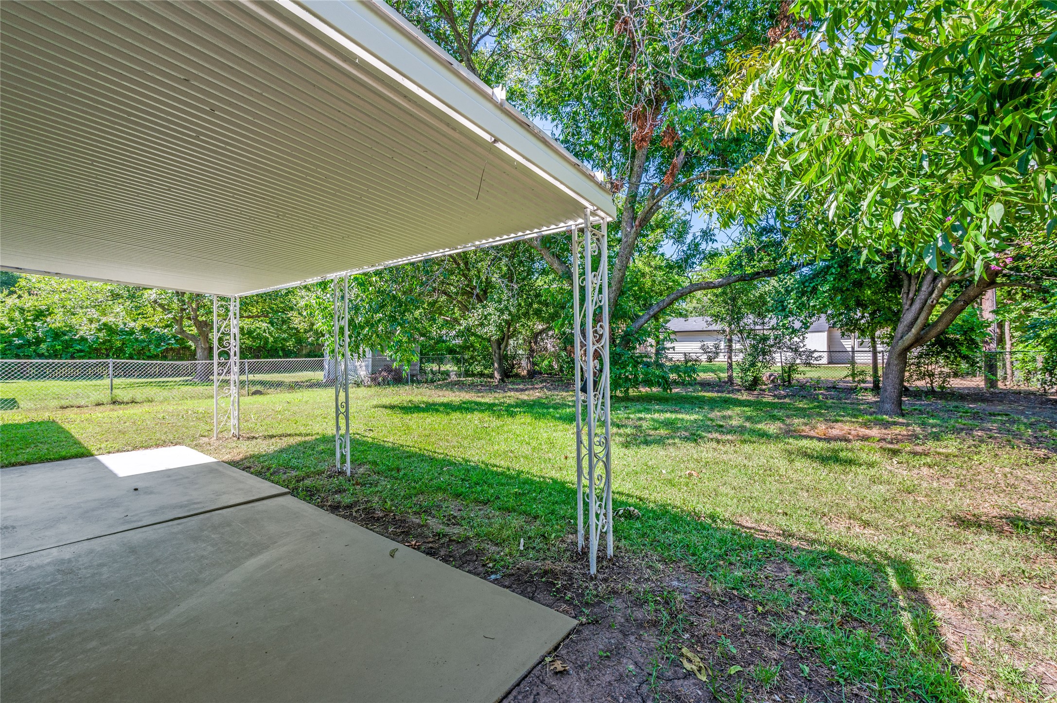 557 Hillery Street Burleson TX 76028